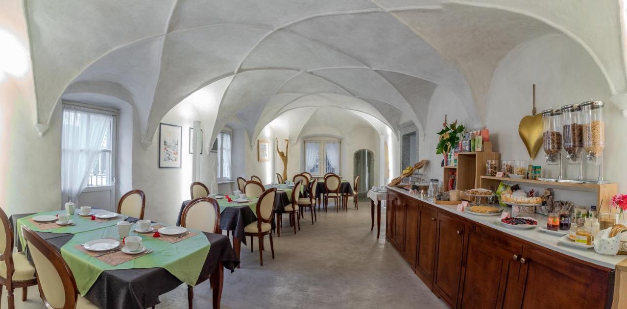 Palazzo Lodron Bertelli. Dimora Storica & Spa Кадерцоне Екстериор снимка